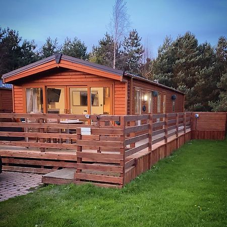 Hazel Oaks, Beautiful Lodge With Hot Tub - Sleeps 6 - Felmoor Park Morpeth Eksteriør billede